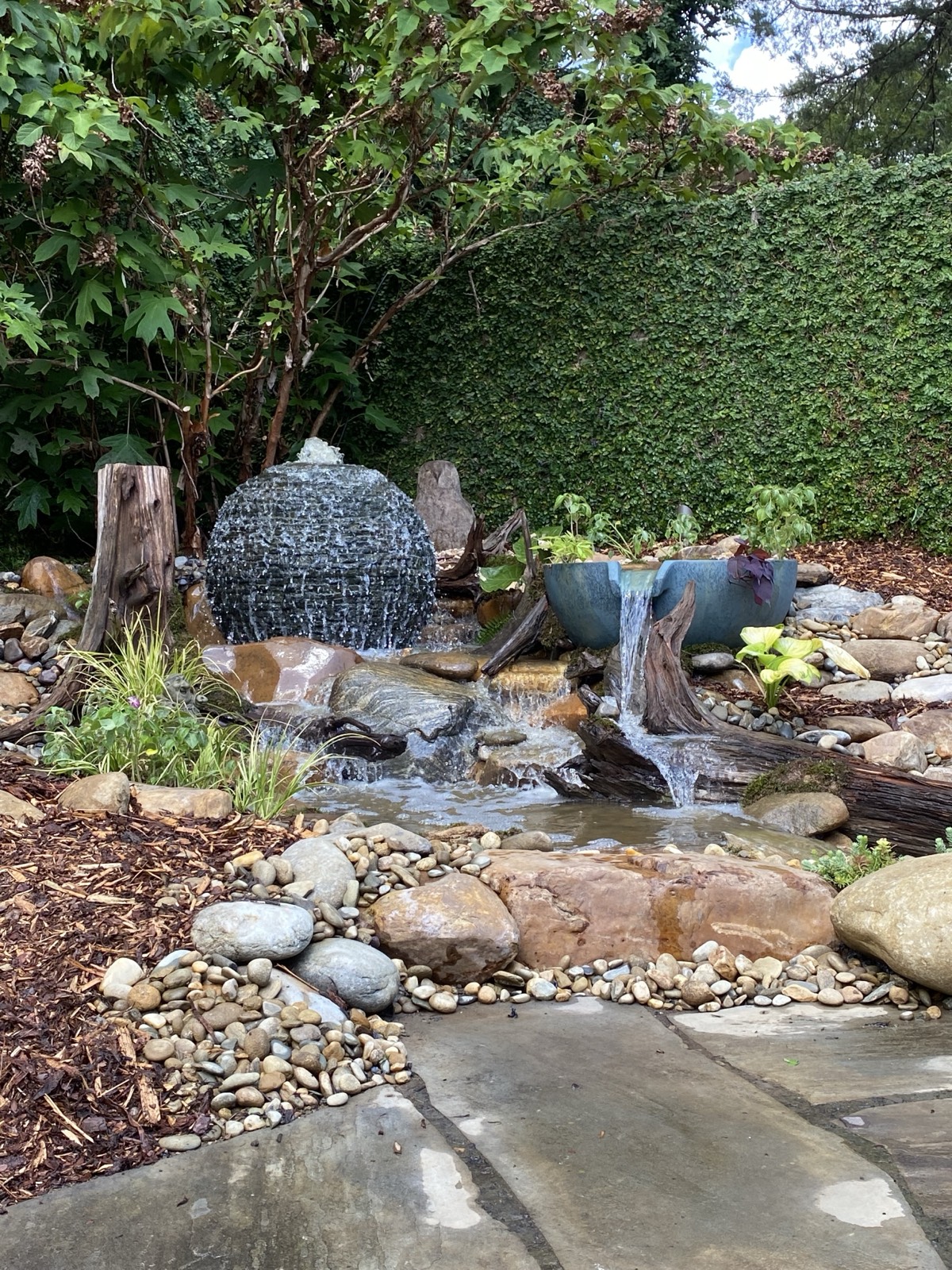 Tall pillar fountain water feature